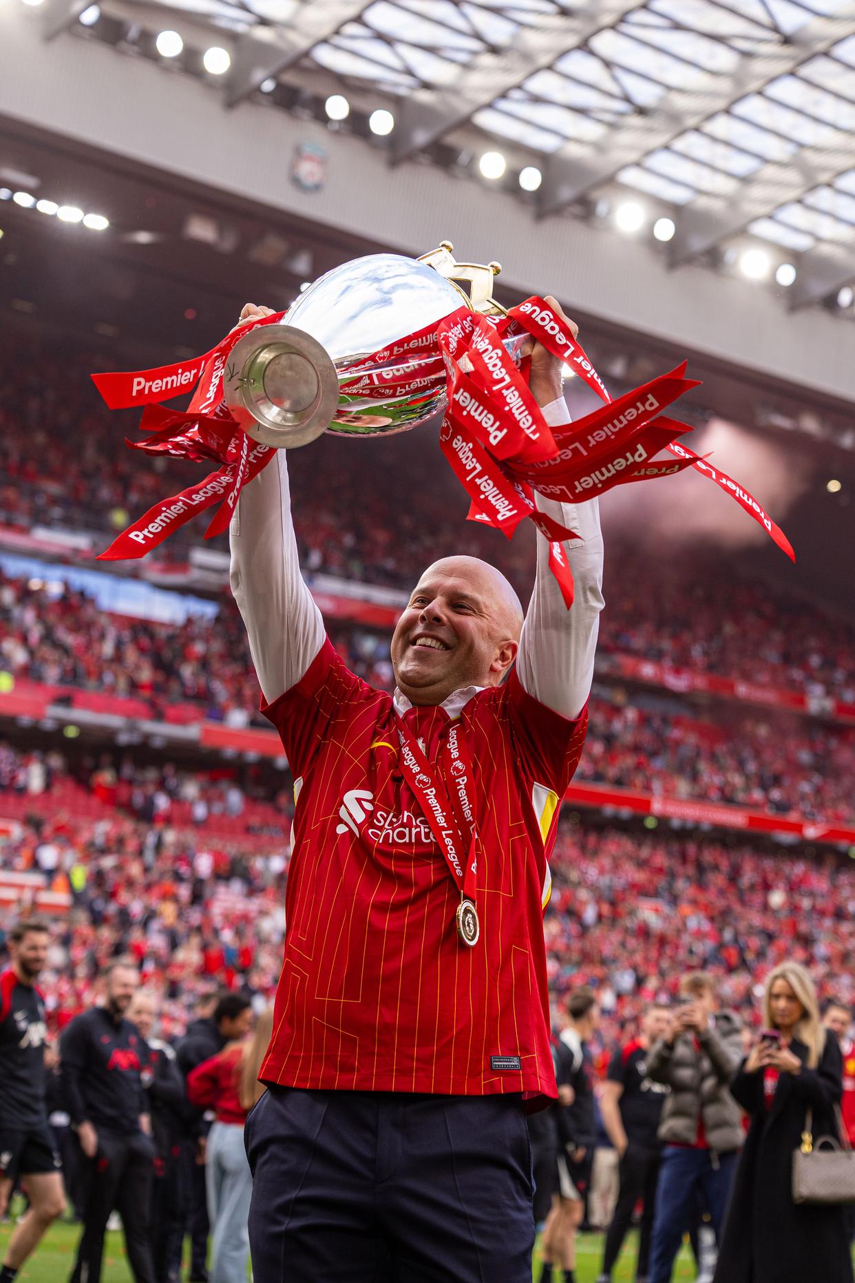 开云权威入口-利物浦后卫神勇救险，助球队成功保级，搜索手机.