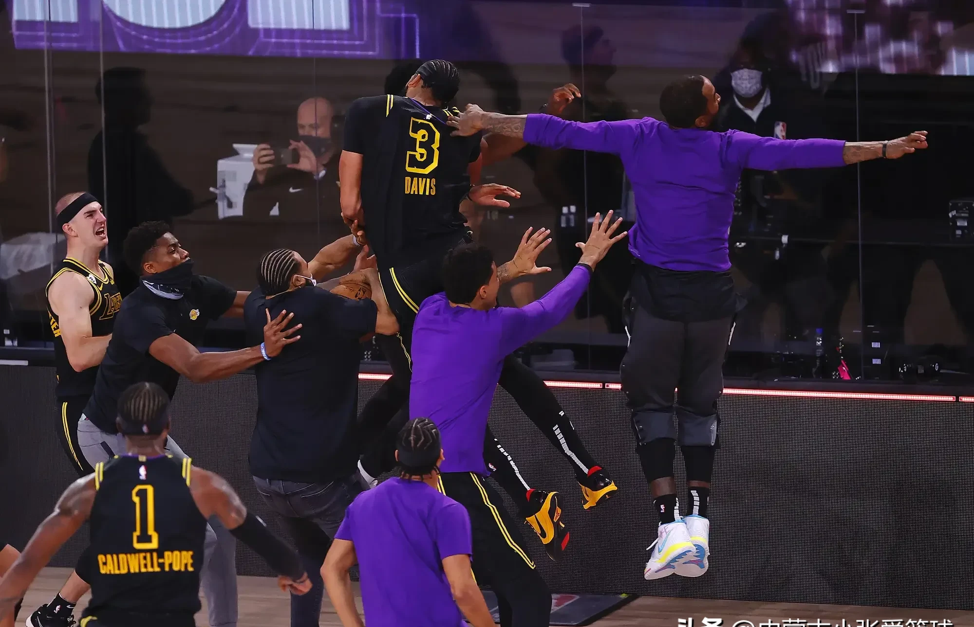 开云中国官网-太阳核心球员伤退，球队未来走势成疑，投资法律根据责任.